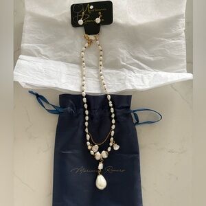 Gold and White Pearl Teardrop Set Necklace and earrings - Handmade in Mexico